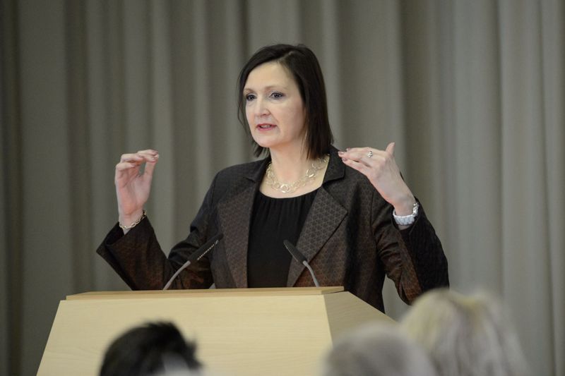 Ministerin Kolb bei ihrer Rede