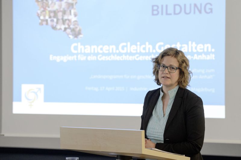 Dr. Nina Steinweg berichtet über das "Kaskadenmodell"
